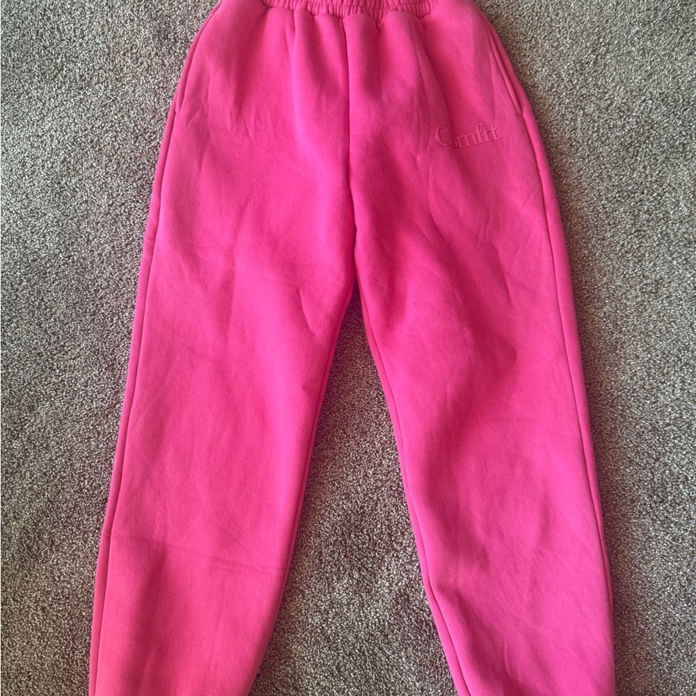 Comfrt Hot Pink Sweatpants- Brand New Never Worn- S runs oversized
